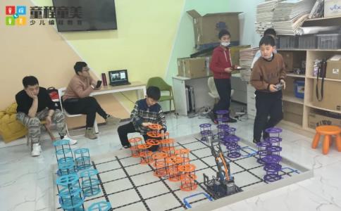 童程童美少儿编程,VEXC国际机器人竞赛童程童美专